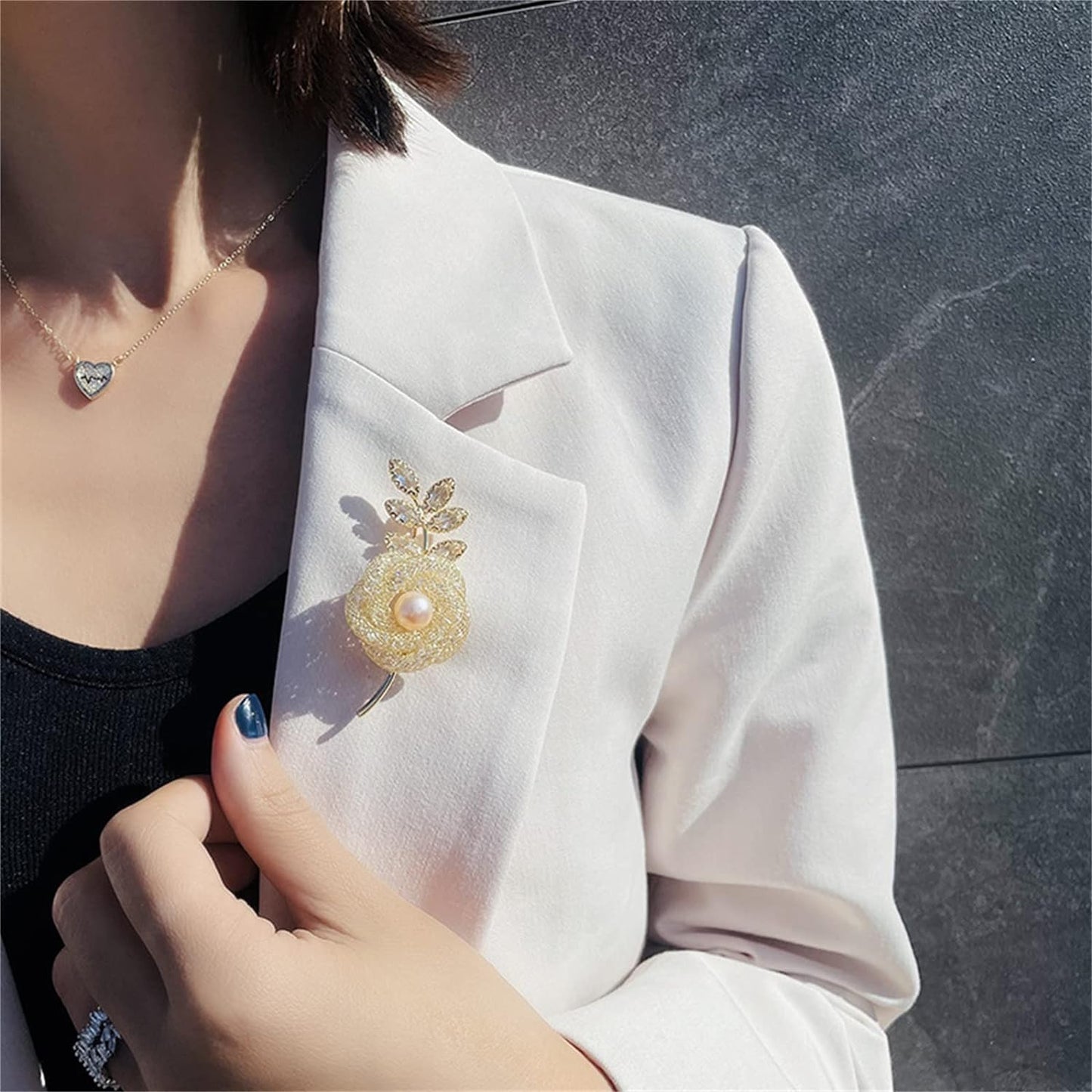 AILONMEI Golden Rose Brooch Jewelry For Woman Fashion