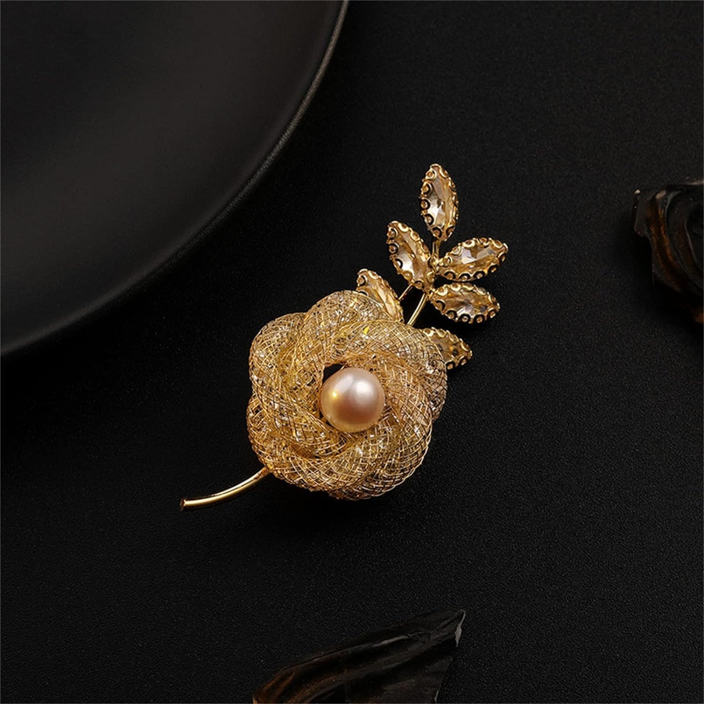 AILONMEI Golden Rose Brooch Jewelry For Woman Fashion