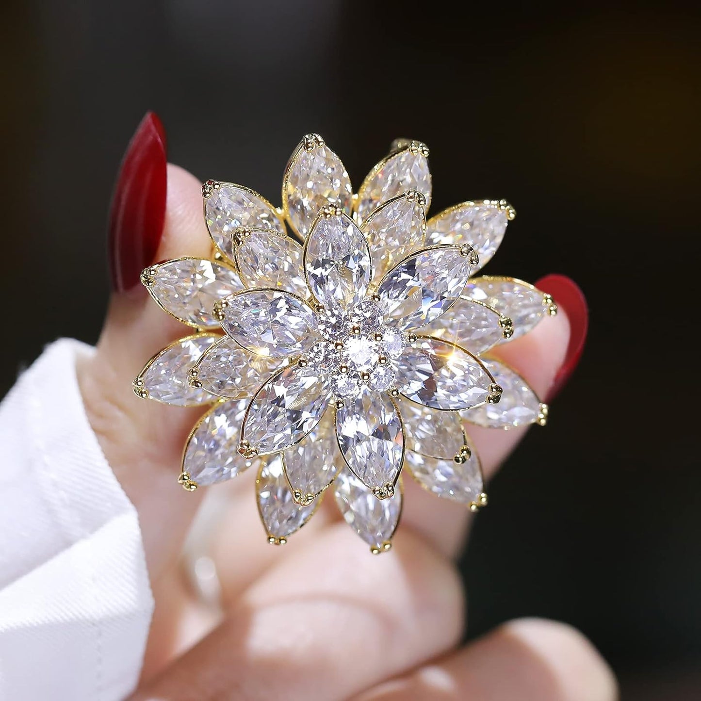 AILONMEI Luxury Snowflake Brooches Jewelry for Women Fashion